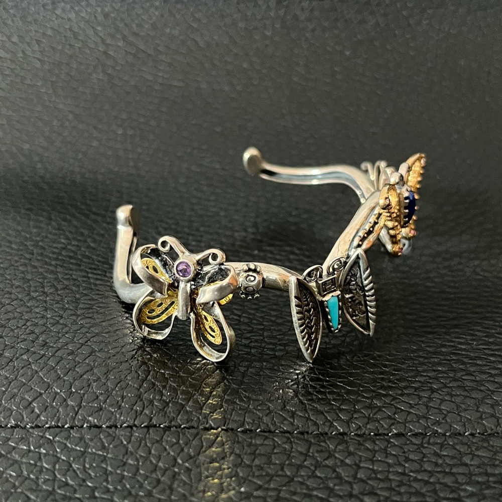 Veronica Diné Navajo Butterfly
Cuff Bracelet - Picture 2 of 16
